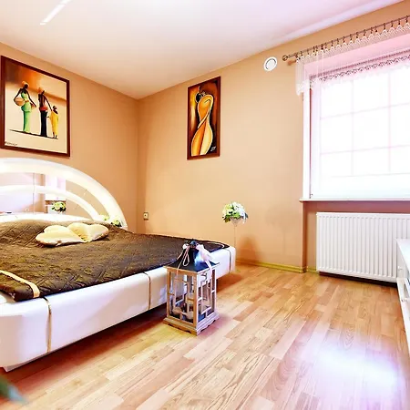 Malibu Kalisz Ξενοδοχείο 2*